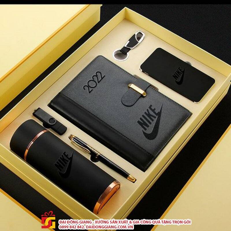 Bộ giftset quà tặng in logo thương hiệu sang trọng 3