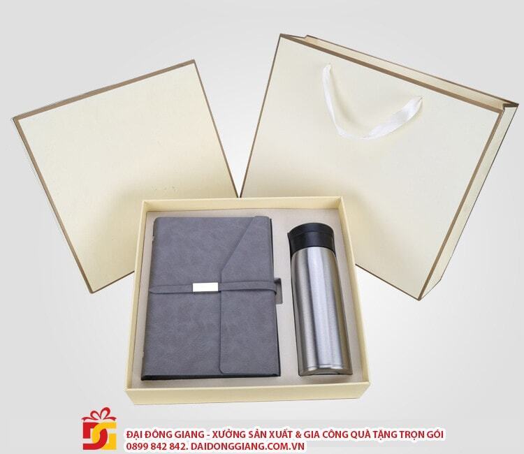 Bộ giftset quà tặng in logo thương hiệu sang trọng 2