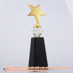 Cup pha le ngoi sao lien khoi dep mat