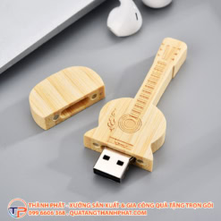 Usb thiet ke rieng hinh chiec dan guitar in logo