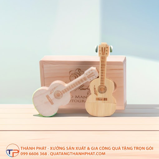 Usb thiết kế riêng hình chiếc đàn guitar