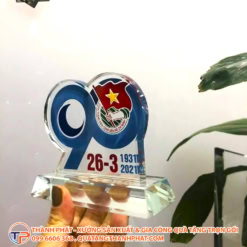 Qua tang pha le 26 3