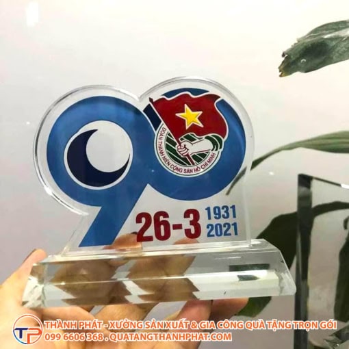 Biểu trưng vinh danh sự kiện sang trọng
