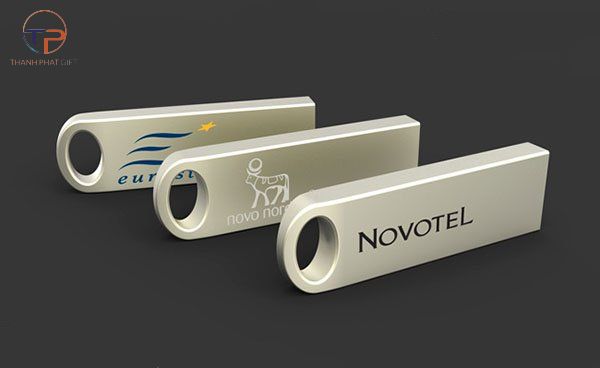 Co nen tang usb in logo