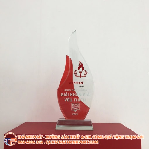 Kỷ niệm chương biểu tượng ngọn lửa ý nghĩa - hình ảnh 2