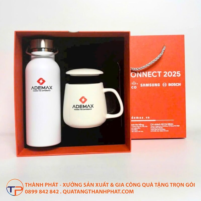 Bộ Quà Tặng Beauty: Bình Giữ Nhiệt, Cốc Sứ, Thiệp Và Hoa 17 Bo qua tang beauty binh giu nhiet coc su thiep va hoa hien dai