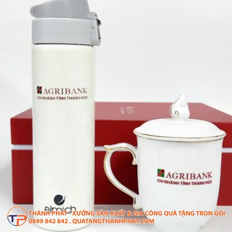 Bộ Quà Tặng Beauty: Bình Giữ Nhiệt, Cốc Sứ, Thiệp Và Hoa 9 Bộ quà tặng beauty: bình giữ nhiệt, cốc sứ, thiệp và hoa - ảnh 4