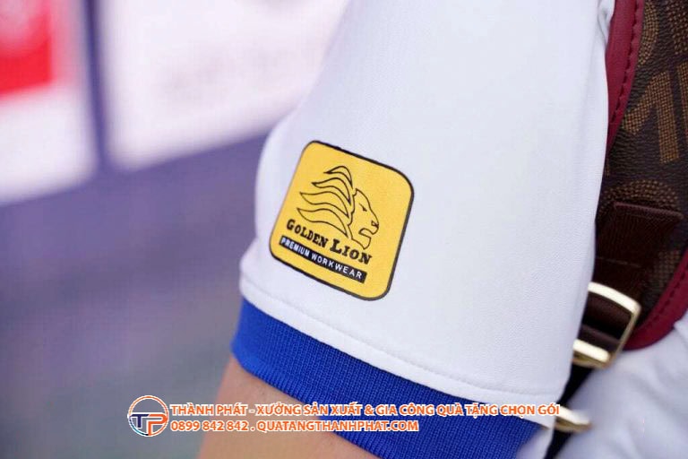 Áo thun in logo