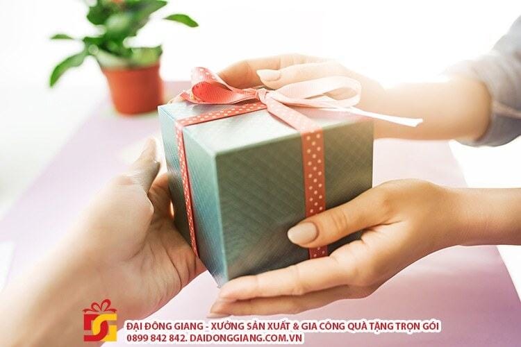 Tặng quà là một dấu hiệu của sự tôn trọng