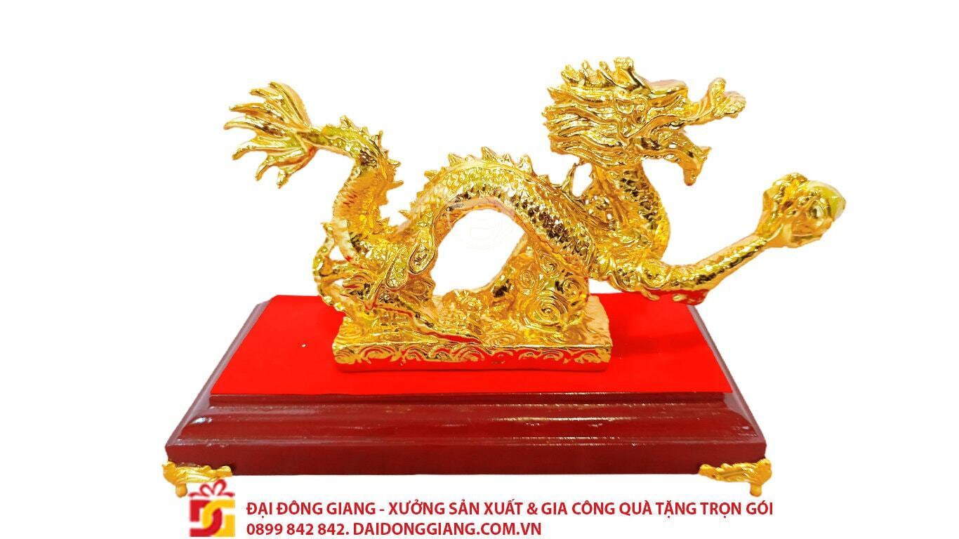 Tượng rồng vàng