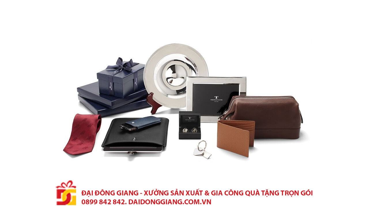 Quà tặng door gift