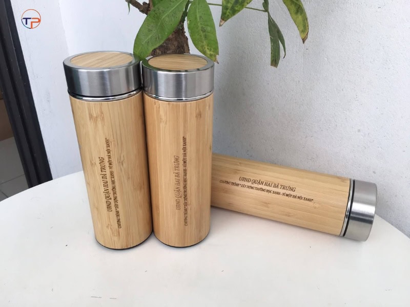 9+ Mẫu Quà Tặng Có Khắc Tên Đẹp, Ý Nghĩa 14 Binh giu nhiet khac ten