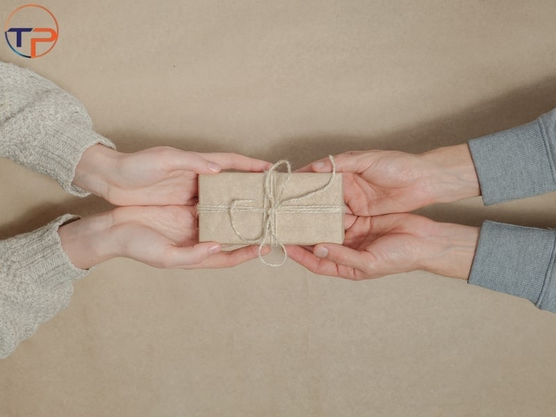 Tặng Quà Dịp Lễ Và Các Ngày Đặc Biệt Để Tặng Quà 10 Chon qua tang cho tung doi tuong