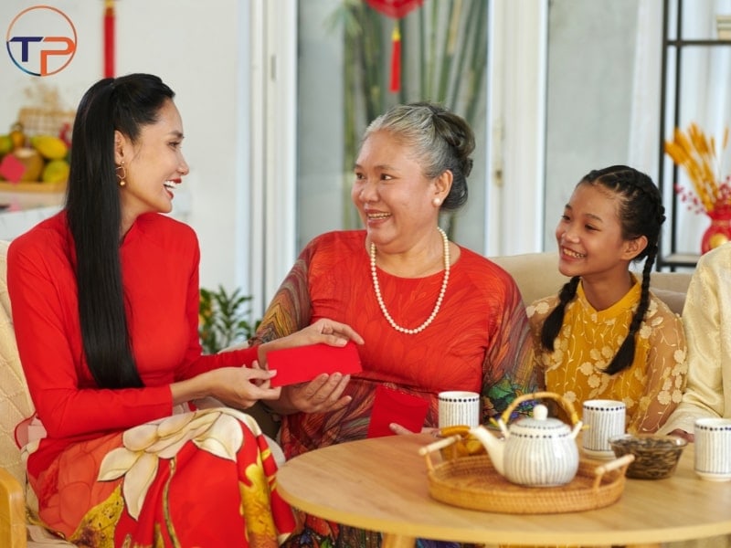 Tặng Quà Dịp Lễ Và Các Ngày Đặc Biệt Để Tặng Quà 12 Qua tang dip tet