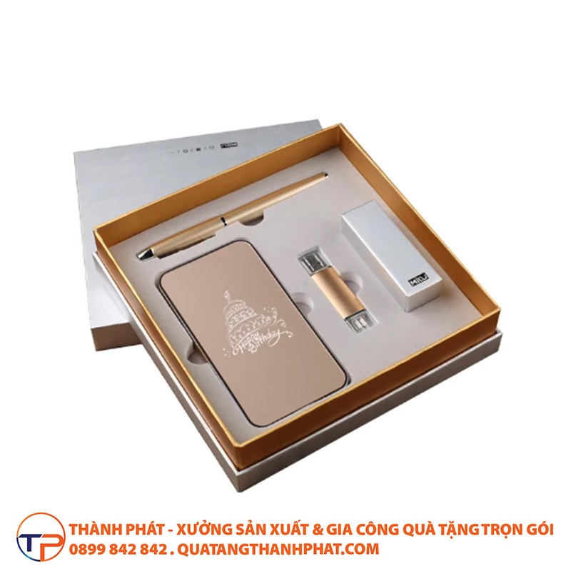Bộ Quà Tặng Khuyến Mãi Sang Trọng Với Biểu Tượng Đèn Led Chiếu Sáng Gs88 10 Bộ quà tặng khuyến mãi sang trọng với biểu tượng đèn led chiếu sáng gs88 - ảnh 2