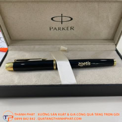 But bi parker in logo sang chanh