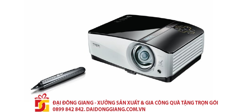 Máy chiếu tương tác