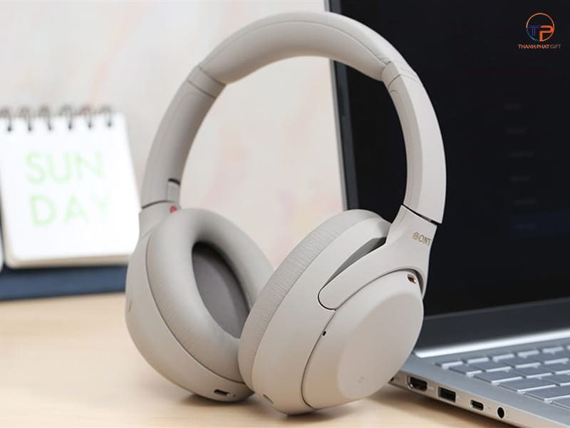 Tai Nghe Không Dây Làm Quà Tặng: Đặc Điểm, Phân Loại Và Top Mẫu 22 Tai nghe over ear