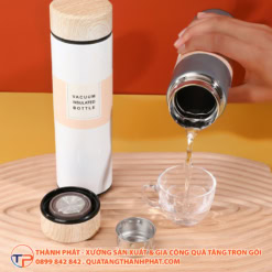 Binh giu nhiet cool wood nap van go gia si