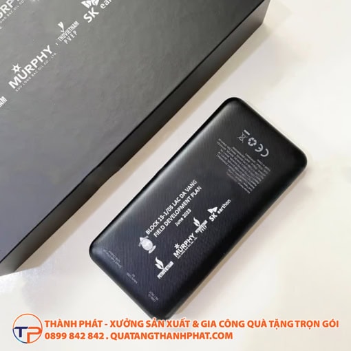 Bộ quà tặng bình giữ nhiệt và pin sạc dự phòng gs135 - ảnh 2