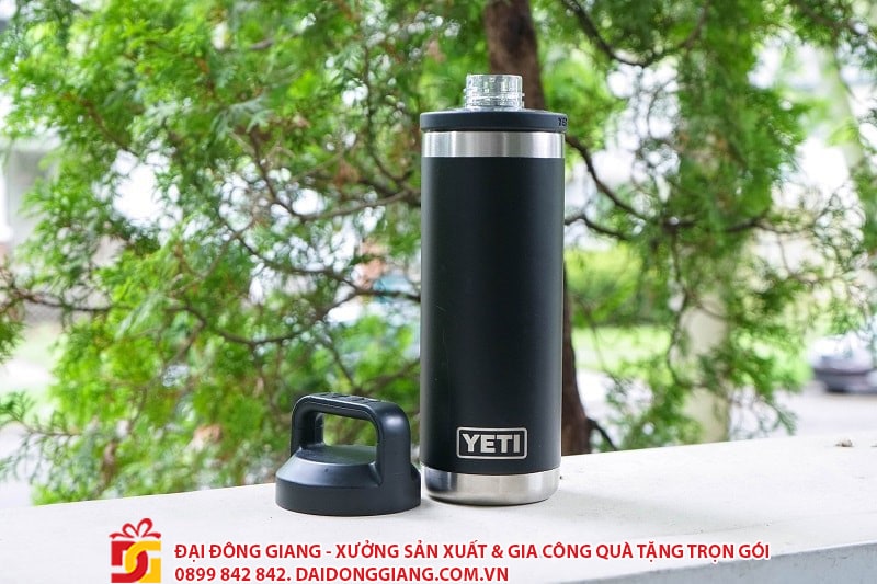 Bình giữ nhiệt Yeti màu đen