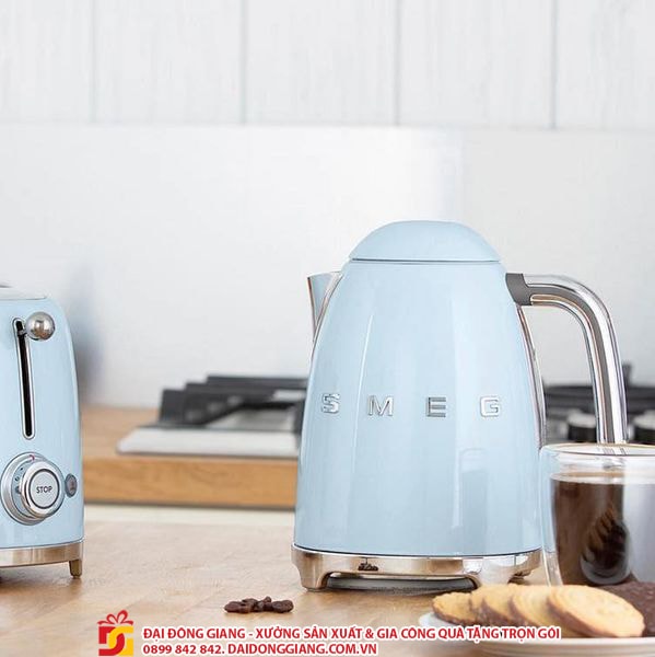 Ấm siêu tốc smeg dễ thương