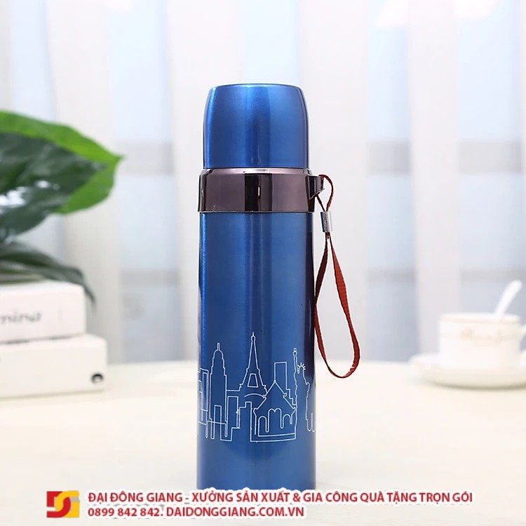 Bình giữ nhiệt outside 500ml màu xanh