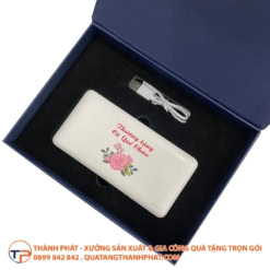 Pin Sạc Dự Phòng Quà Tặng 8/3 17 Pin sac du phong qua tang 8 3 tien dung