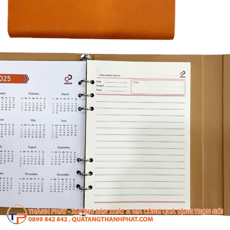 Sổ Tay Bìa Cứng Có Khoen Cài 25 So tay bia cung co khoen cai tinh te 1