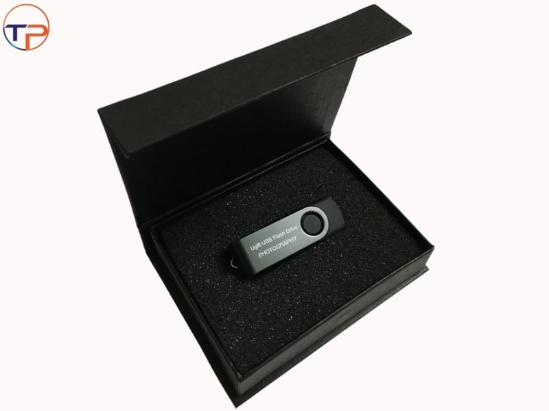 9+ Bộ Quà Tặng Doanh Nghiệp 300 – 500K Đẹp, Thiết Thực 20 Usb vỏ kim loại kèm hộp đựng thẻ