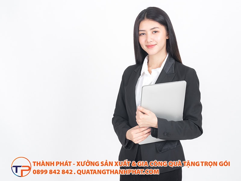 Mau phat bieu ngay dau di lam ngan gon