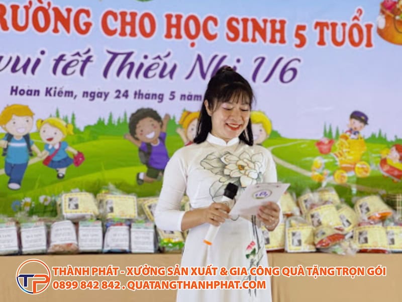 Mau phat bieu quoc te thieu nhi an tuong