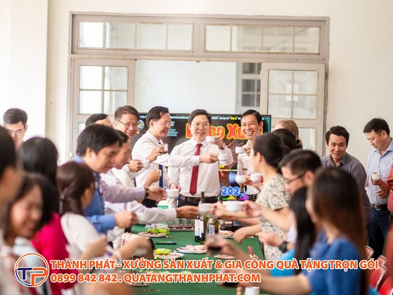 Bai phat bieu gap mat dau xuan an tuong