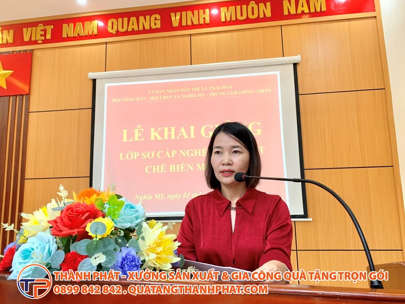 Bai phat bieu khai giang lop hoc nghe ngan gon