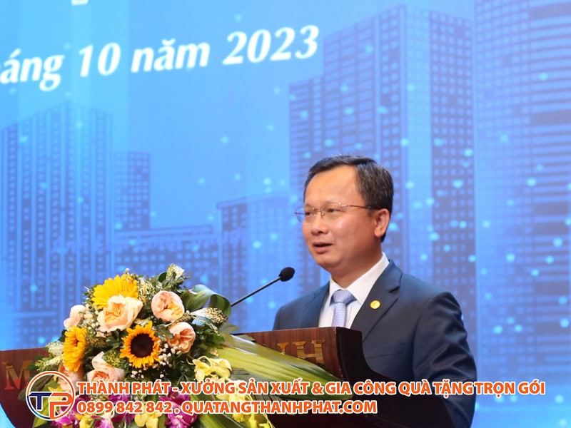Bai phat bieu ngay doanh nhan viet nam ngan gon