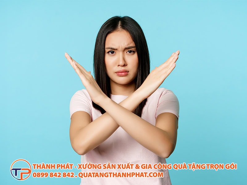 Dieu can tranh khi phat bieu cam on