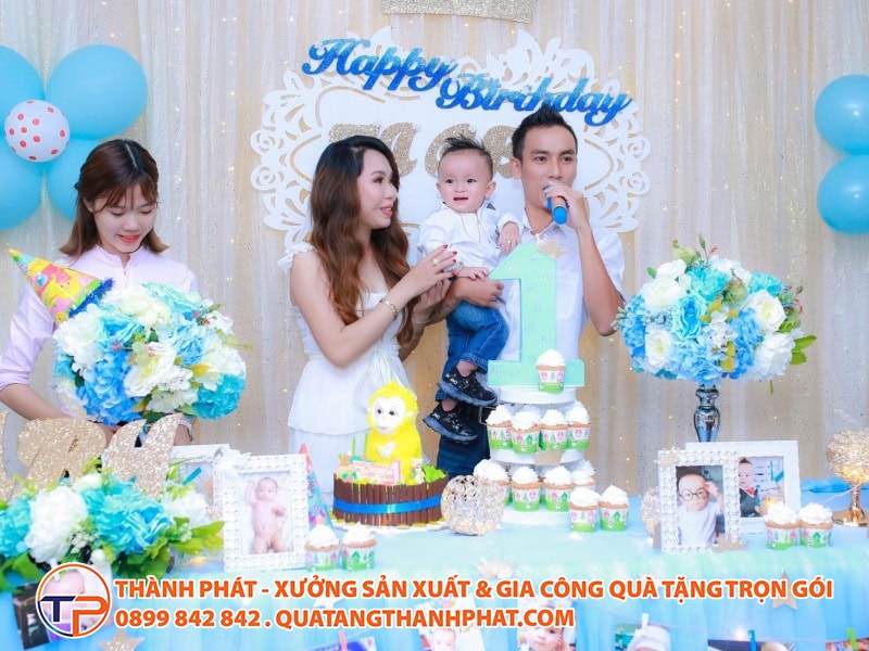 Phat bieu tiec thoi noi con hay nhat