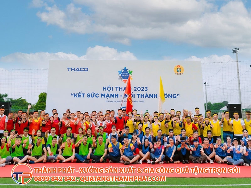 Qua tang y nghia be mac hoi thao