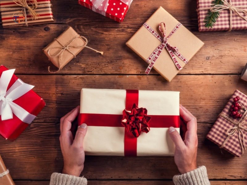 Báo Giá 99+ Loại Quà Tặng Doanh Nghiệp Hot Nhất 8 Tang qua doanh nghiep