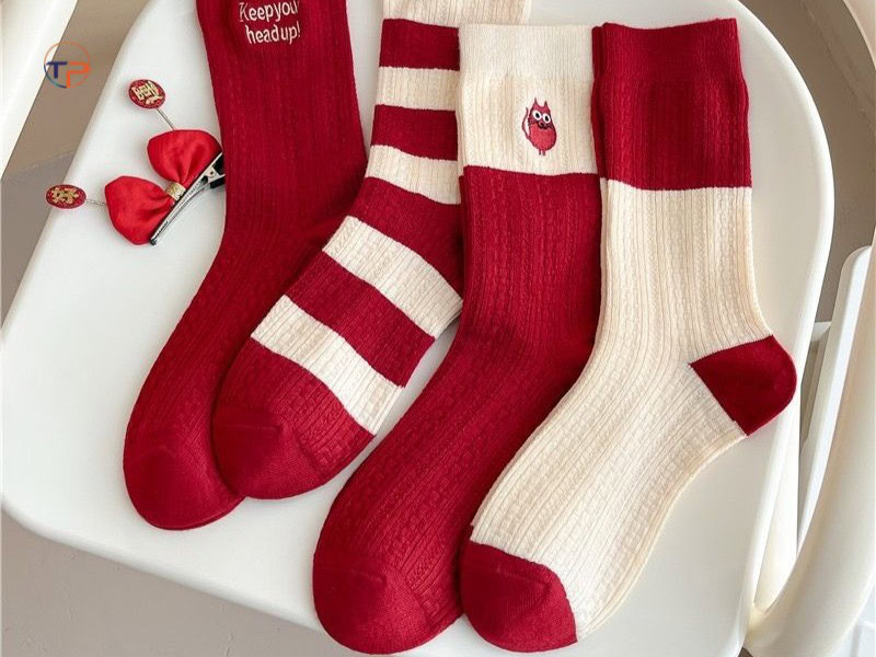 9+ Món Quà Tặng Bằng Len Độc Đáo, Ấn Tượng Nhất 21 Tất len