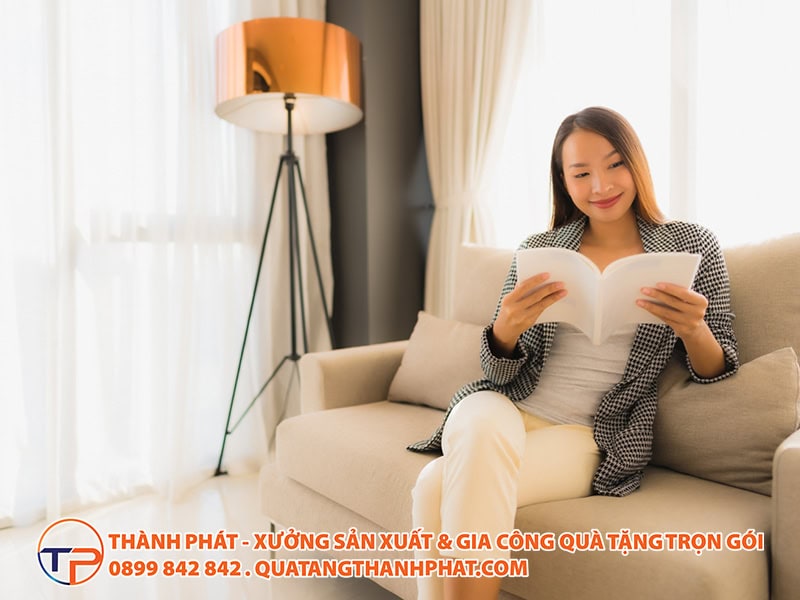 20+ Mẫu Quà Tặng Doanh Nghiệp Độc Đáo Khuyến Khích Văn Hóa Đọc 19 Qua tang khuyen khich van hoa doc