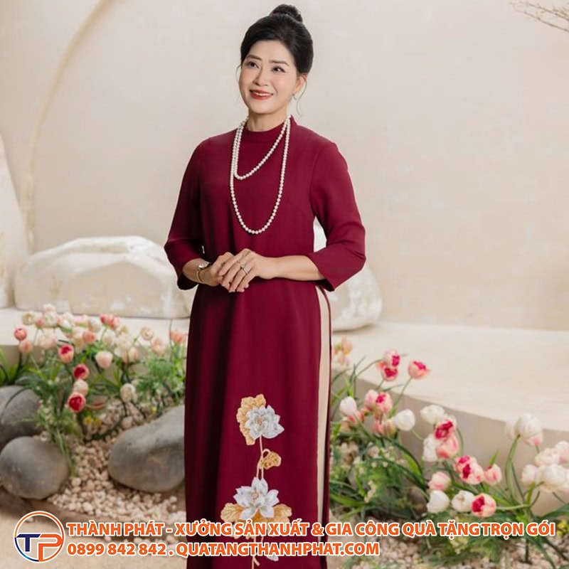 Tổng Hợp Quà Tặng Trang Phục Truyền Thống Cách Điệu Ấn Tượng Nhất 18 Ao dai truyen thong cach tan