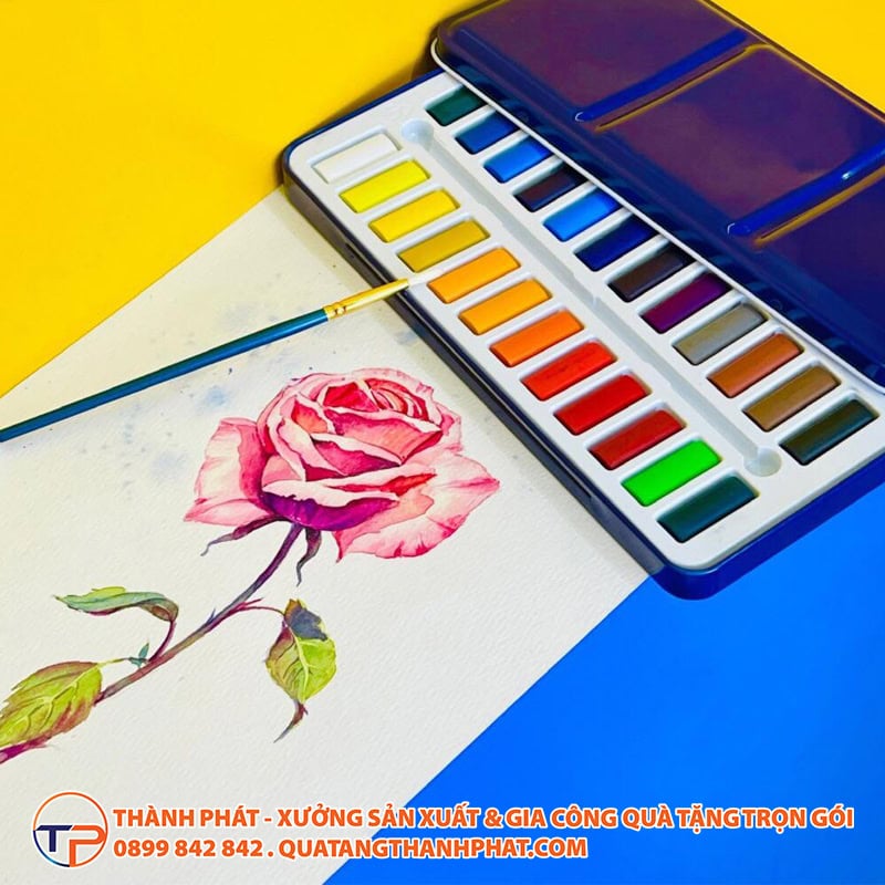 Gợi Ý 10+ Quà Tặng Doanh Nghiệp Khuyến Học In Logo Ý Nghĩa Nhất 22 Hop mau nuoc