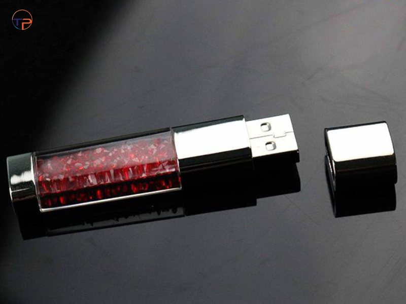 9 Mẫu Usb Quà Tặng Doanh Nghiệp Đẹp, Thiết Thực 21 Usb pha lê 3d có đèn led