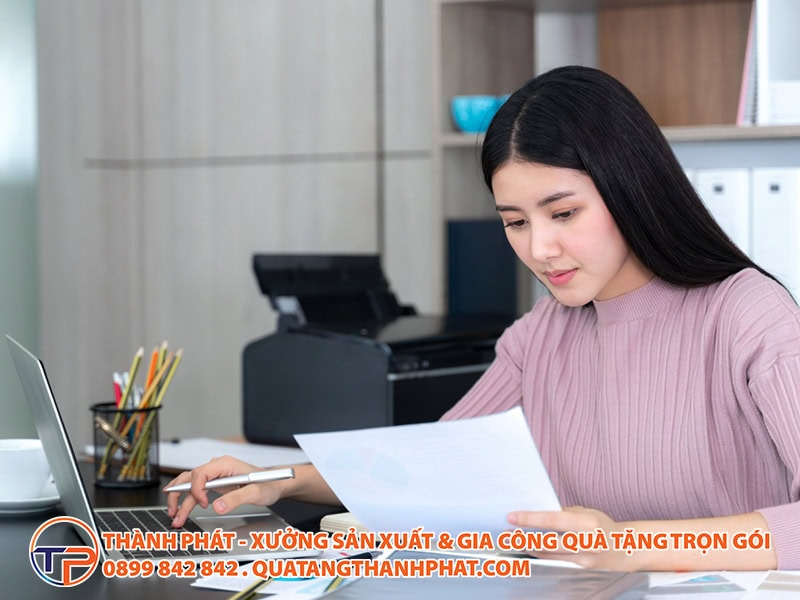 Luật &Amp; Quy Định Quà Tặng Doanh Nghiệp Tại Việt Nam: Làm Sao Để Hợp Lệ Và Tối Ưu Thuế? 12 Quy trinh xuat hoa don qua tang doanh nghiep