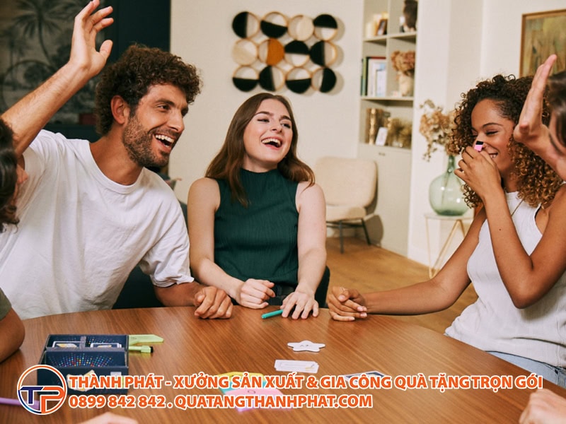 Top 10 Trò Chơi (Warm-Up) Khởi Động Hiệu Quả Nhất Cho Cuộc Họp Văn Phòng 20 Tro choi hai that mot gia