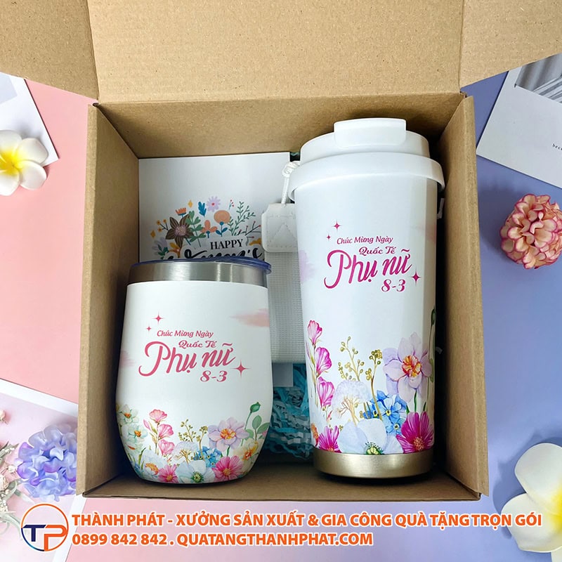 Bộ Quà Tặng Nhân Viên Quốc Tế Phụ Nữ 8-3 41 Bo qua carton in hoa tiet 8 3