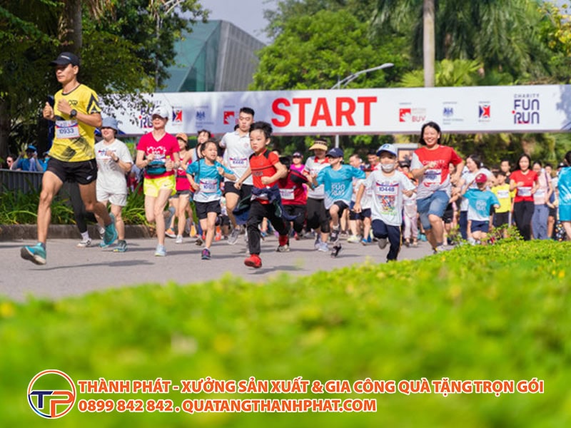 10+ Hoạt Động Tình Nguyện Tại Công Ty: Dễ Tổ Chức, Chi Phí Thấp &Amp; Gắn Kết Nhân Viên 19 Giai chay bo gay quy thien nguyen