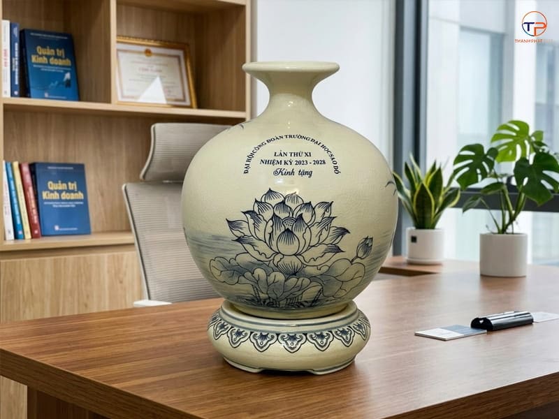 Top 5 Mẫu Lọ, Bình Hoa In Logo Làm Quà Tặng Doanh Nghiệp Đẹp 25 Binh hoa phong thuy 1