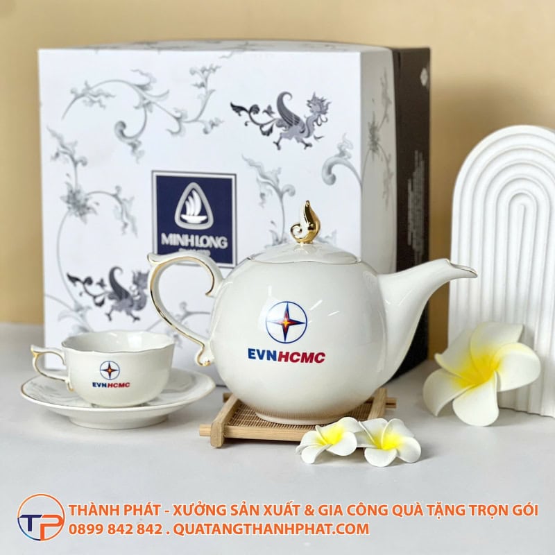 Bộ Ấm Trà Nắp Ngọn Lửa Viền Chỉ Vàng 23 Bo am tra nap ngon lua vien chi vang tien dung